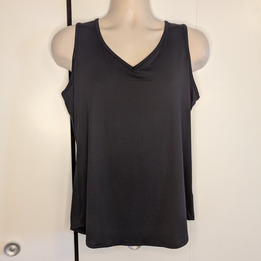EUC Dana Buchman Classic Black Sleeveless Shell SZ M